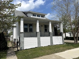 19351 Georgia St, Roseville, MI 48066