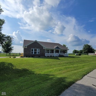 928 Sycamore Dr, Rockville, IN 47872