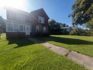 219 N Maple St, Manistique, MI 49854