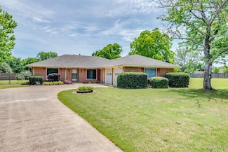 100 Duck Cove, Elmore, AL 36025