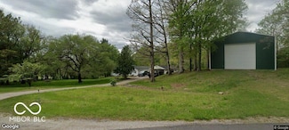 9494 E Northshore Dr, Unionville, IN 47468
