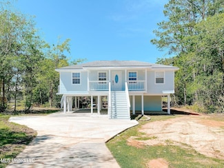 15032 Pawnee Place, Kiln, MS 39556
