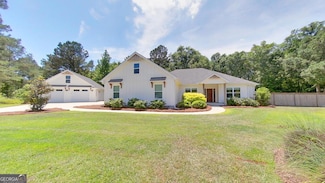 112 Spur Ln, Thomasville, GA 31757