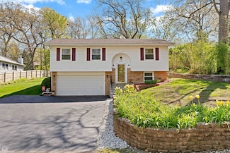 21361 W Arbor Ln, Lake Zurich, IL 60047