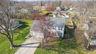 9730 Crown Point Dr, Fort Wayne, IN 46804