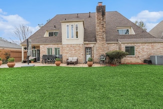 12310 Rocky Knoll Dr, Houston, TX 77077