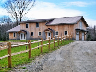 656 Leo's Ln, Norton, VT 05907