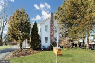 40 N Emigs Mill Rd, York, PA 17408
