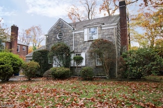 84 Howard Park Dr, Tenafly, NJ 07670