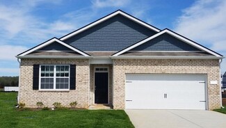 7989 Royster Creek Dr, Millington, TN 38053