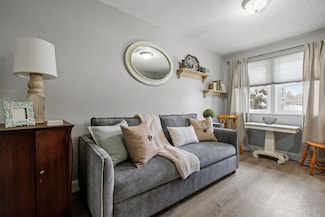 5 Blackstone Dr, Nashua, NH 03063