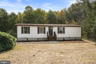 3552 Johnson Rd, Mineral, VA 23117