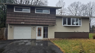 7051 Buckley Rd, Syracuse, NY 13212