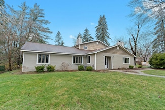 2128 Somerset Rd, Bloomfield Hills, MI 48302
