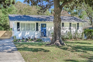 1226 Maxwell St, North Charleston, SC 29405