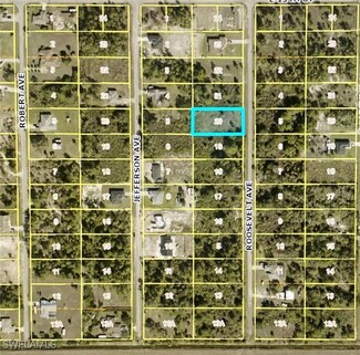 1217 Roosevelt Ave, Lehigh Acres, FL 33972