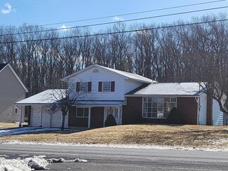499 Slate Belt Blvd, Bangor, PA 18013
