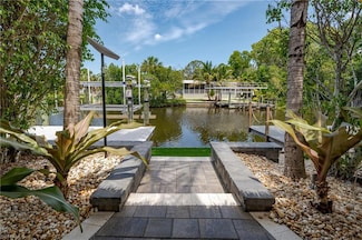 13379 Snook Cir, Naples, FL 34114