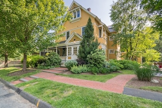 75 Lyman Rd, Northampton, MA 01060