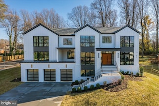 627 Hine St SE, Vienna, VA 22180