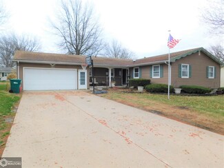 1105 Hillcrest Dr, Creston, IA 50801