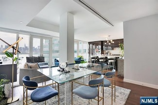 800 Ave at Port Imperial Blvd Unit 811, Weehawken, NJ 07086