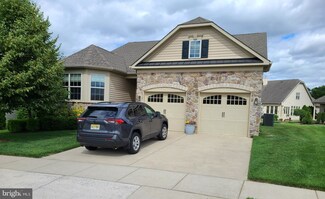 18 Vienna Ln, West Berlin, NJ 08091