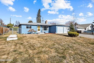 3003 W Viola Ave, Yakima, WA 98902