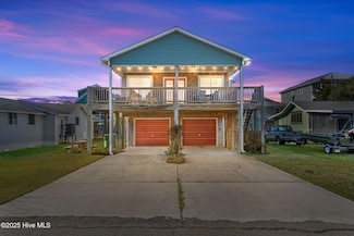 510 S 3rd Ave, Kure Beach, NC 28449