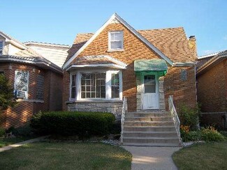 5321 W Oakdale Ave, Chicago, IL 60641