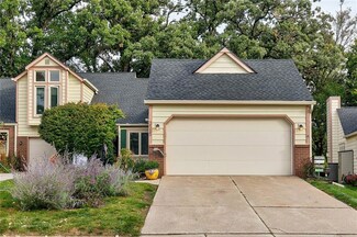 3515 Oak Creek Place, West Des Moines, IA 50265