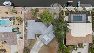 5402 Shadow Lawn Dr, Sarasota, FL 34242