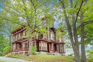 4 Mount Vernon St Unit 1, Haverhill, MA 01830