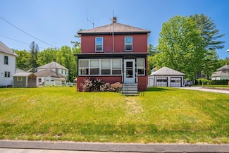 27 Maple St, Limerick, ME 04048