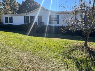 104 Orchestra Ln, Goldsboro, NC 27530