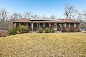 19150 Hanus Rd, Minnetonka, MN 55345