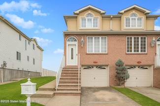 144 Graham Ave, Staten Island, NY 10314
