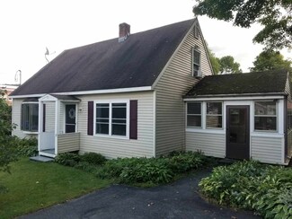 72 Locust St, Hartford, VT 05001