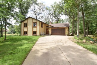 3716 Bunker Lake Blvd NE, Andover, MN 55304