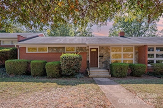 1015 Andover Rd, Charlotte, NC 28211