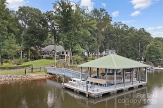 502 Lakeview Shores Loop, Mooresville, NC 28117