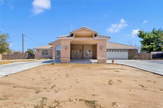 13597 Kiowa Rd, Apple Valley, CA 92308