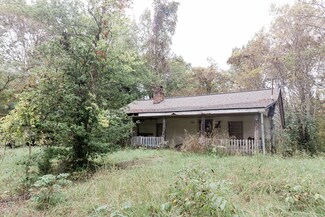 1601 Elkins Rd, Kodak, TN 37764