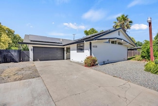 10225 Los Palos Dr, Rancho Cordova, CA 95670