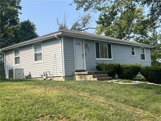 505 Arehart Ln, Platte City, MO 64079