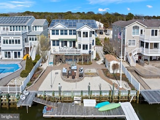 16 Beach Dr, Little Egg Harbor Township, NJ 08087