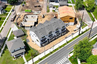 749 S Bend Ave, South Bend, IN 46617