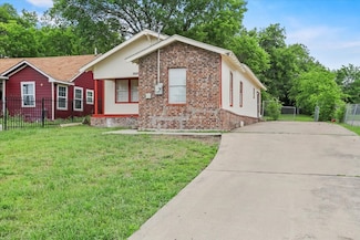 3926 S Denley Dr, Dallas, TX 75216