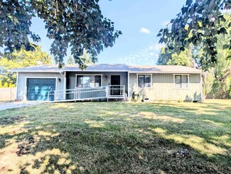 1321 E 4th St, Deer Park, WA 99006