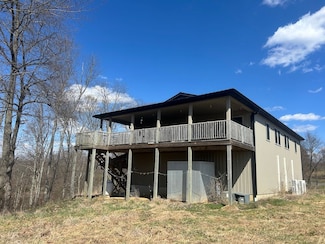 7255 Mitchell Ln, Adamsville, OH 43802